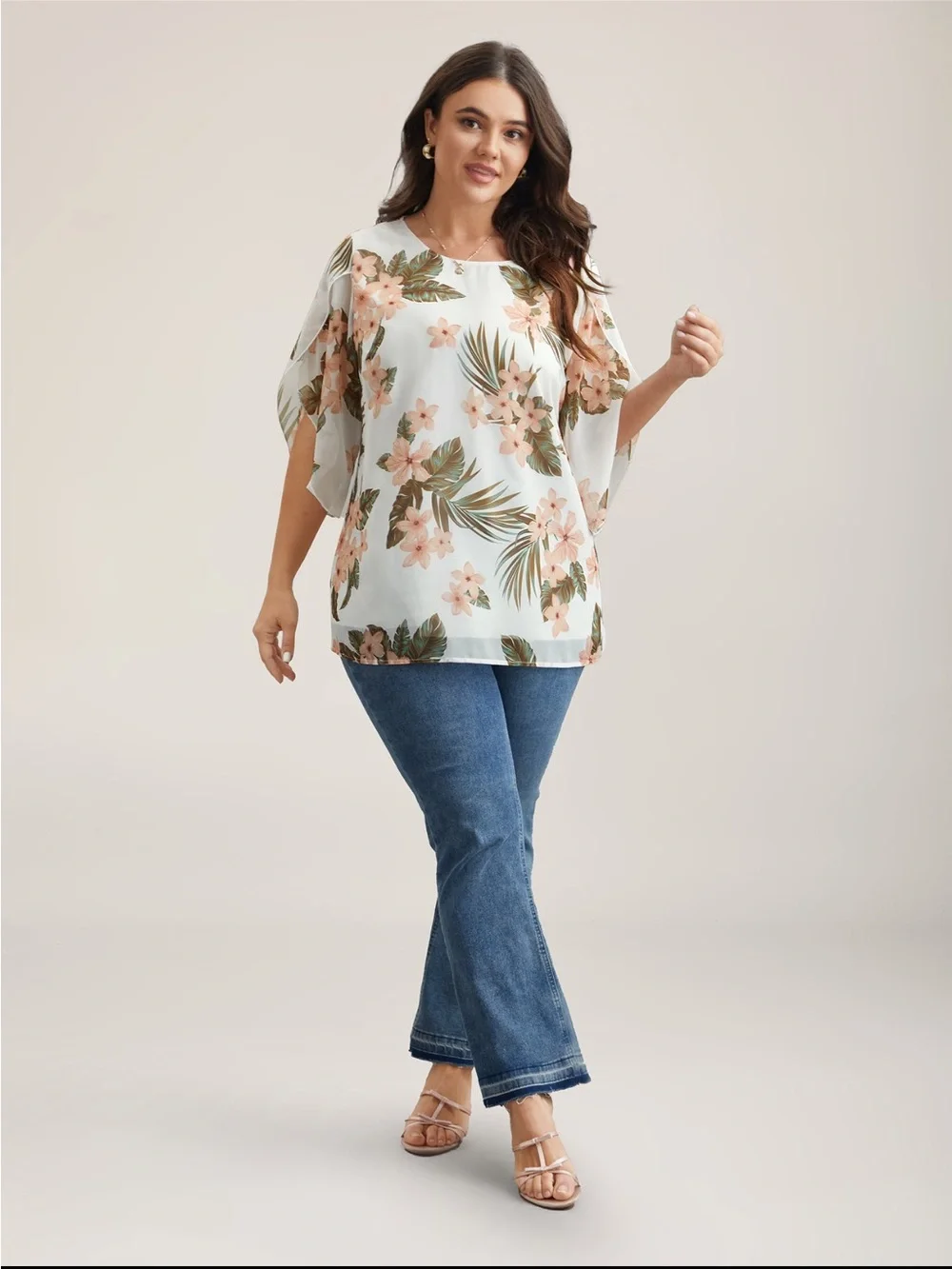 BloomChic Petal Sleeve Floral Round Neck Blouse size 1X (14-16)